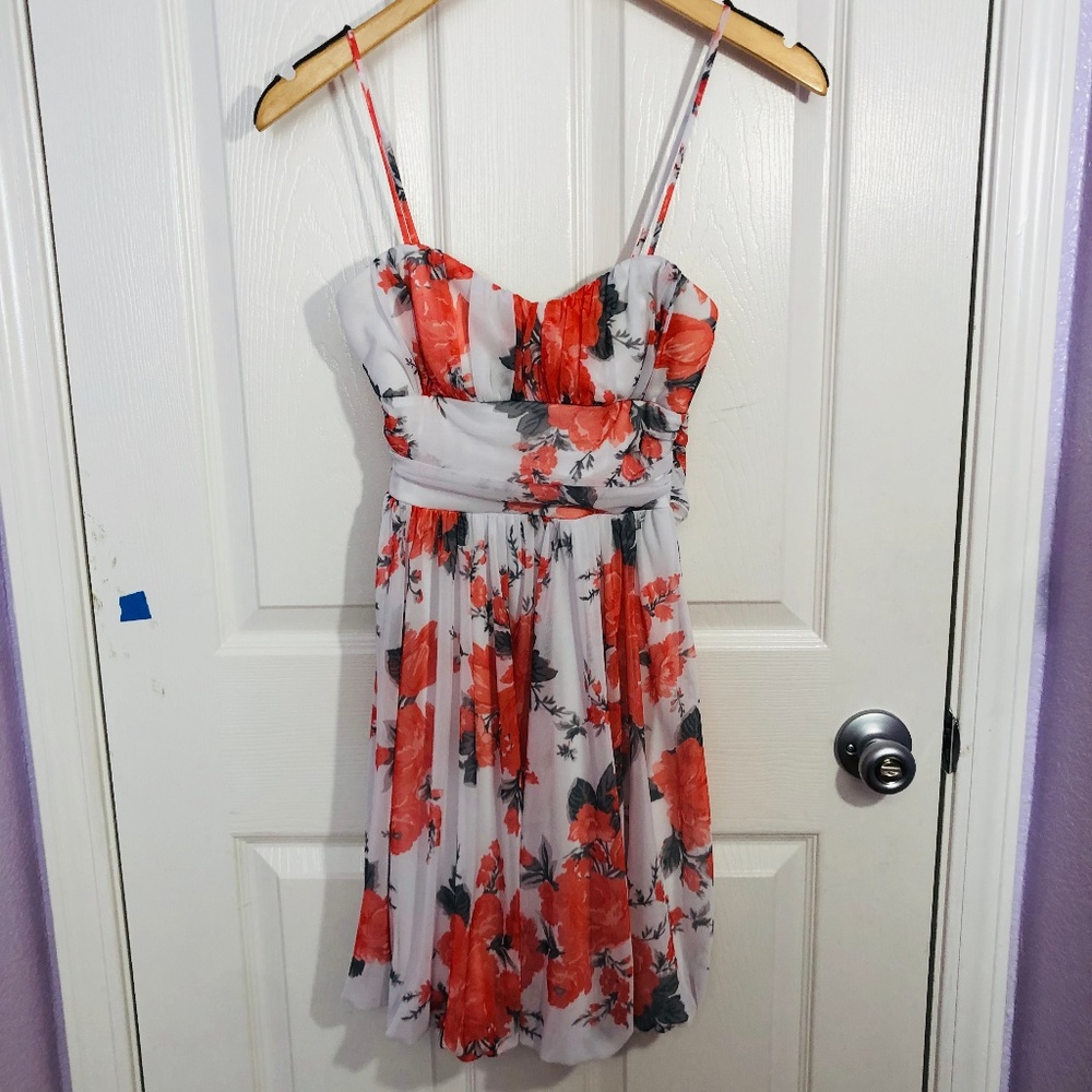 White Floral Print Semiformal Dress